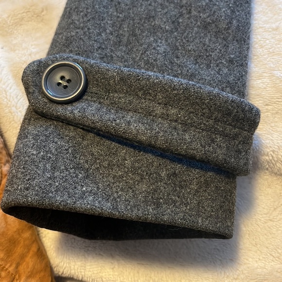 Le Chateau winter jacket - Picture 4 of 7